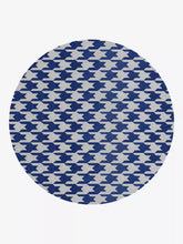 Bblythe Houndstooth Round Rug